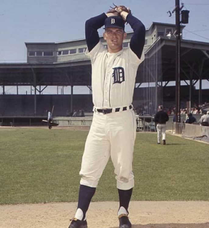 Image depicting Denny McLain, highlighting his shocking downfall in baseball.